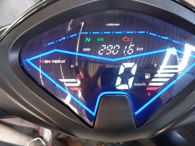 Shineray 125 SS 2024, com partida elétrica.