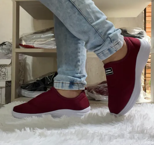 Tênis feminino