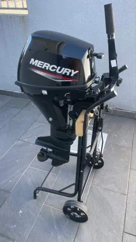 Motor Mercury 8Hp 4 tempo