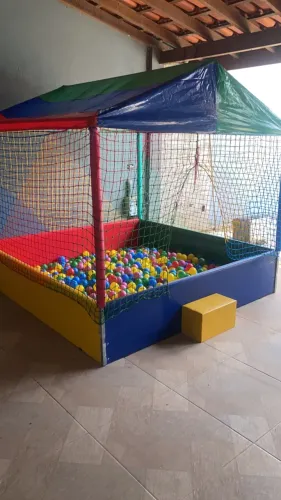 Casa piscina de bolinhas