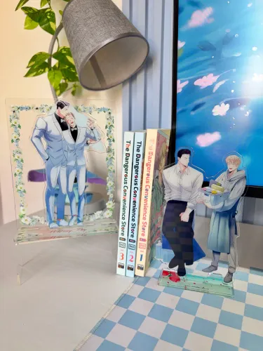 Mangas manhwas Dangerous Convenience Store 3 volumes + 2 acrílicos 