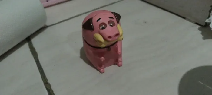 Boneco chuii festa no céu coleção mc Donald's pig
