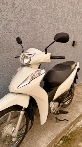 Vendo Biz 2024 nova sem sinais de uso