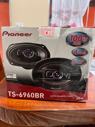 Vende-se Alto Falante