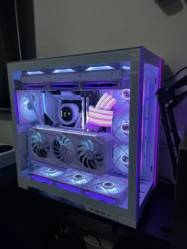 Gabinete Lian Li O11 Dynamic Evo Puro Branco RGB