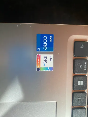 Asus VivoBook X1605ZA | Intel i7 12ª Geração | 16GB RAM | SSD 512GB | Excelente Estado
