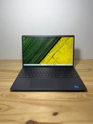 Notebook Dell Inspiron - Intel Core i5 13ª Geração / 16GB / SSD 512GB / Tela 120Hz
