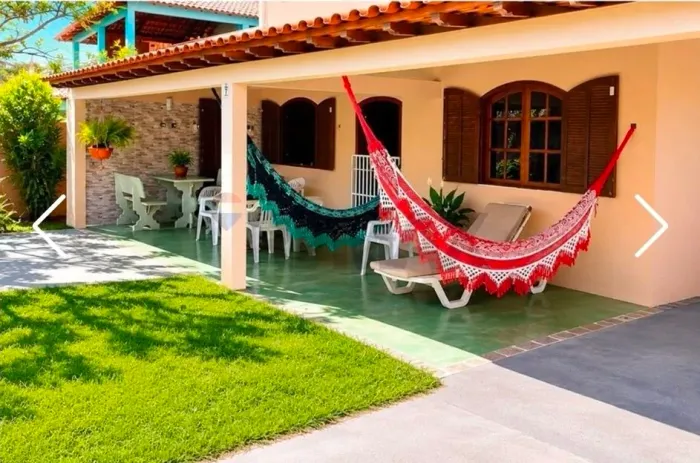 Casa Ampla c/ Piscina em Unamar - Próximo ao mercado Atacadão e Shopping