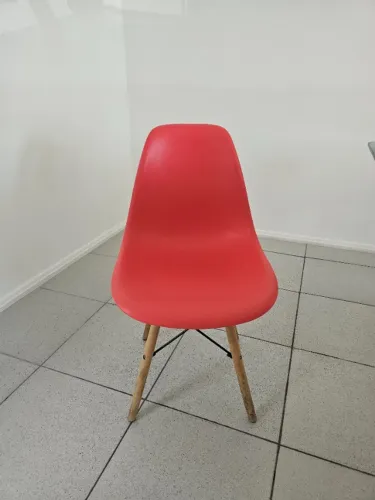 7 Cadeiras Charles Eames Eiffel Base Madeira