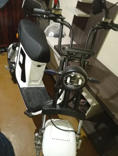 Scooter elétrica pouca usada