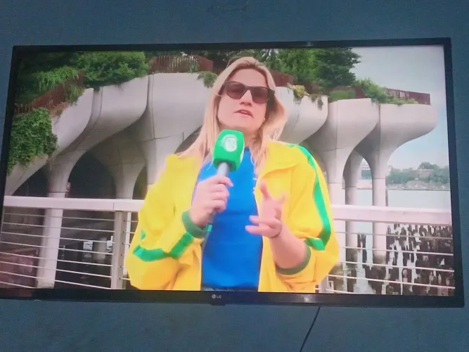 Televisao 43 plg top 4 serie
