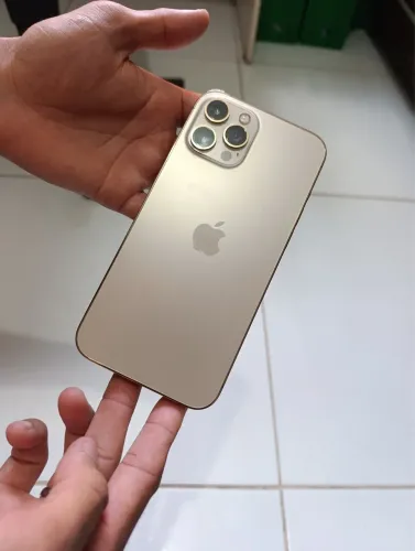 iPhone 12 Pro Max 128GB Dourado - Impecável | Apenas Face ID Não Funciona