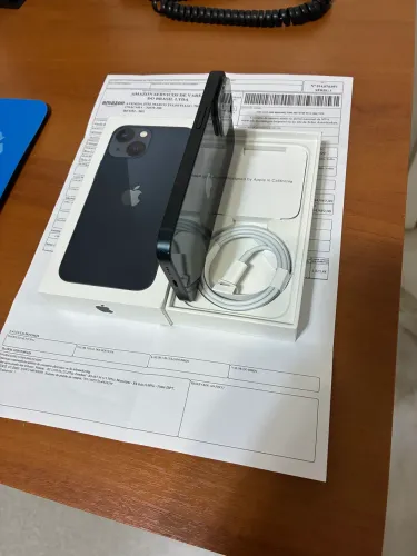 Vendo iPhone 13 mini 128 GB em estado de novo