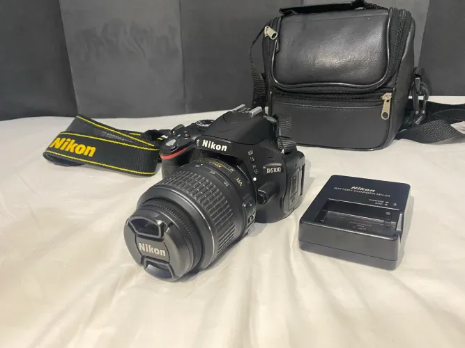 Camera Nikon 5100