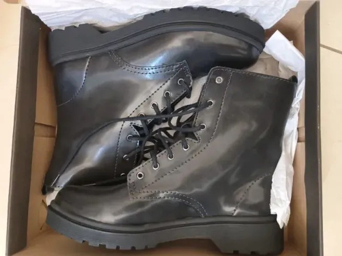 Bota Coturno N°37 (NOVO)