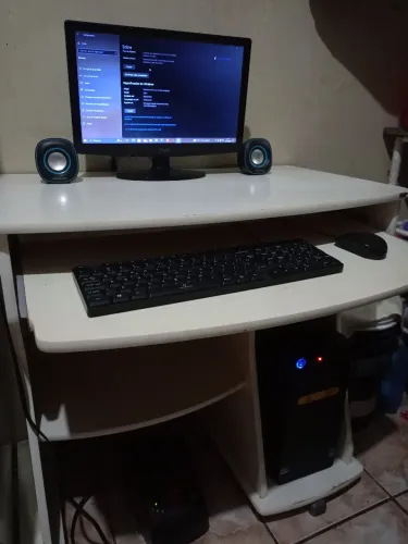 Computador para trabalho/Estudo.