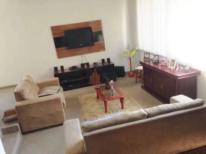Sobrado Residencial 141m² com 3 quartos, 1 suíte à Venda na Água Rasa