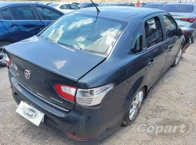 Grand Siena Attractive 1.4 EVO - Sucata para Retirada de Peças