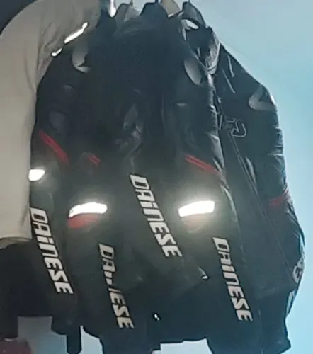 Jaqueta dainese e alpinestars em couro 48 50  52 54 56 58