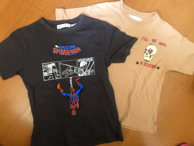 2 Camisetas infantis Zara tam 8 - Spider-Man e Caveira
