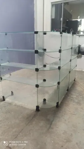 Estante de Vidro em formato L para Loja