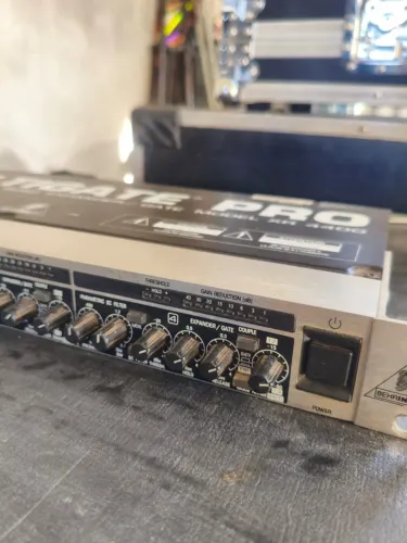 Multigate Pro Behringer - GATE