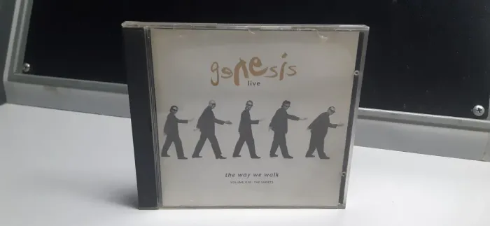 Cd Genesis Live the Way We Walk Volume One The Shorts conservado