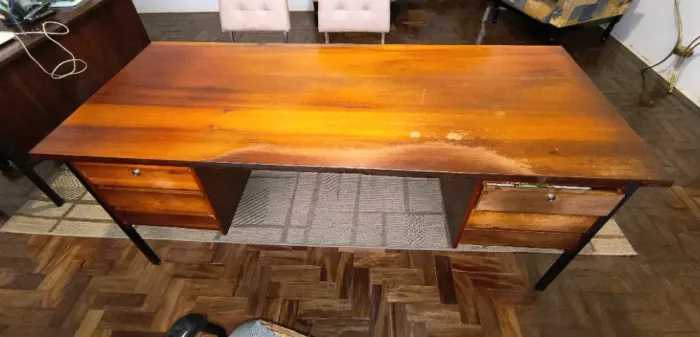 mesa de escritório antiga 