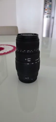 Lente Sigma DG 70-300mm