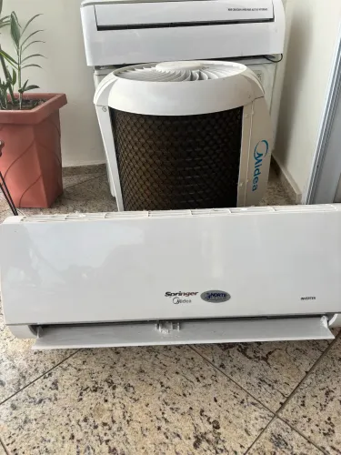 SPLIT MIDEA 9000 BTUS