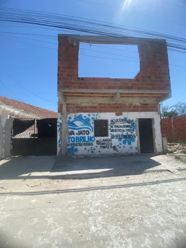Terreno pra vender , Em Boa localização ótimo para ponto comercial, tbm moradia.