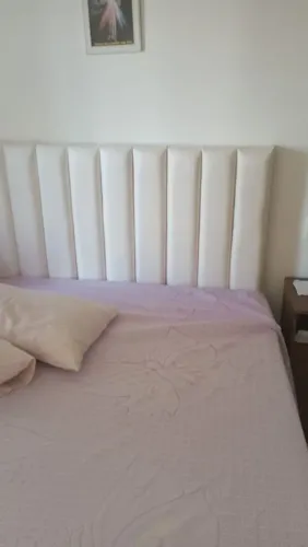 Cabeceira de Cama Estofada Branca