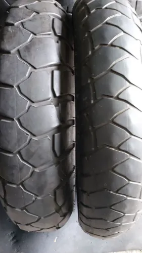 Par de pneus p/ gs1200bmw, gs650 vstrom, transalp etc..