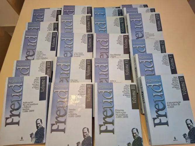 Obras completas Freud a Standard 