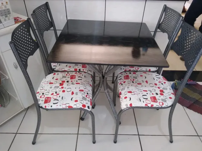 Mesa tubular Júlia