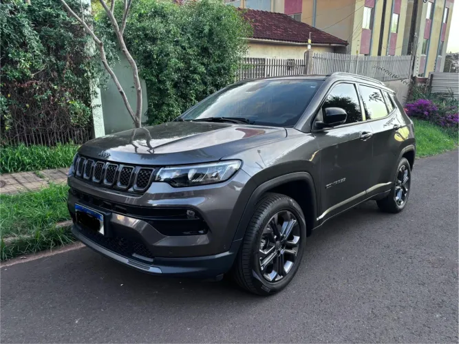 Compass Longitude 1.3 turbo flex pac. Dark