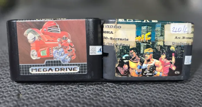 Lote de jogos de Mega Drive (Streets of Range e Cyberball)