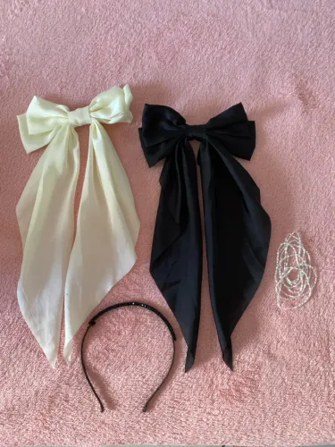 Laços, tiaras e pulseiras 