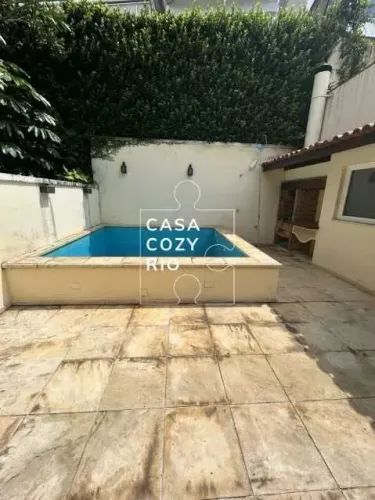 Casa em Condomínio : / Residencial / Leblon