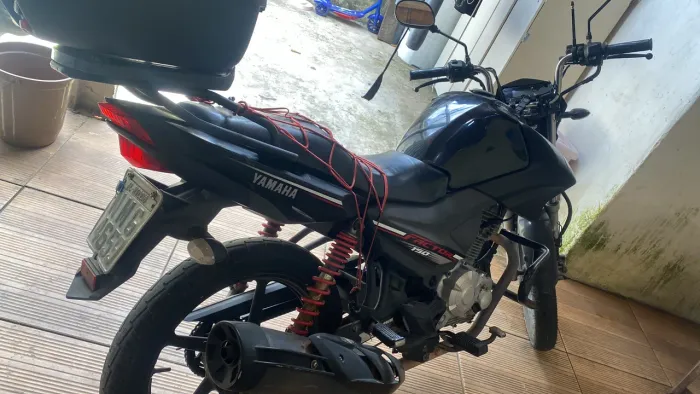 Factor 150 sem detalhes só pegar e andar troco em carro 