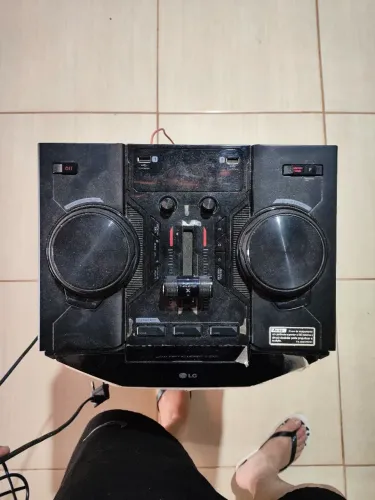 Caixa de som LG Xboom 1000W Rms