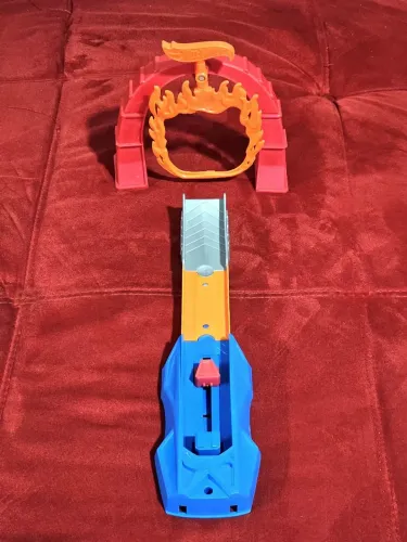 Pista Hot Wheels Salta Fogo