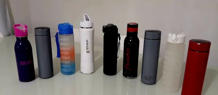 Vendo essas  Garrafas de mostruários em boas condições 