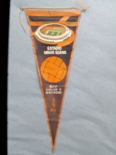 Flâmula comemorativa da inauguração do Estádio Mineirão Estádio Mineirão