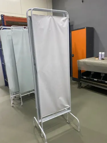 Biombo hospitalar | Divisória consultório 
