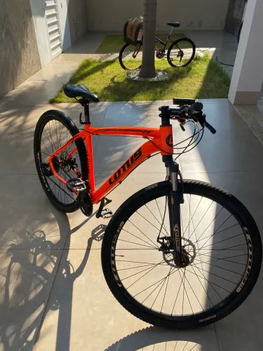 Bicicleta MTB Alumínio Cairu Lotus Aro 29 Freio à Disco 21 Marchas Shimano Quadro 17.5