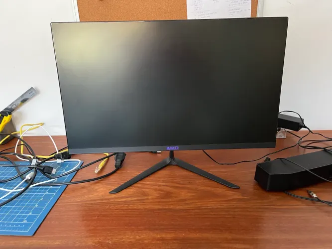 MONITOR MANCER HORIZON 23.8 (DANIFICADO)