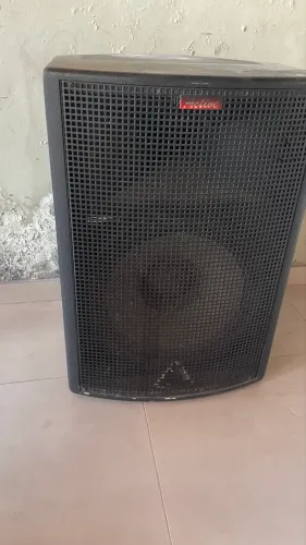 Caixa Ativa Antera 15 350W