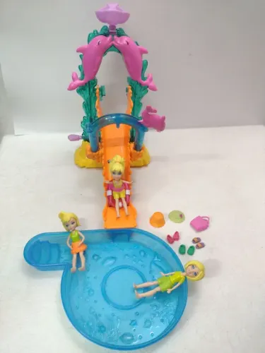 Polly Pocket no Parque Aquático dos Golfinhos...com 3 bonequinhas e acessórios