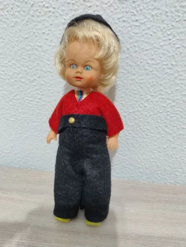 Boneco anos 70 com Traje Típico Holandês